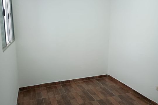 Quarto de casa para alugar com 2 quartos, 120m² em Vila Brasilina, São Paulo