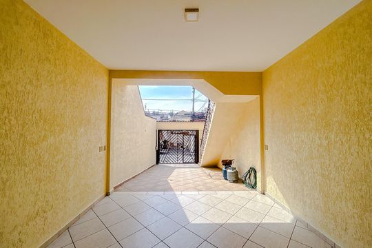 Garagem de casa para alugar com 3 quartos, 158m² em Penha de França, São Paulo