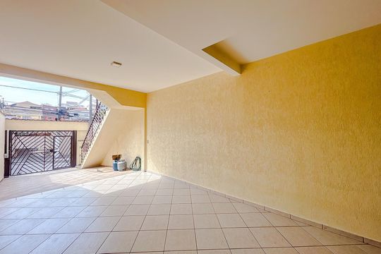 Garagem de casa para alugar com 3 quartos, 158m² em Penha de França, São Paulo
