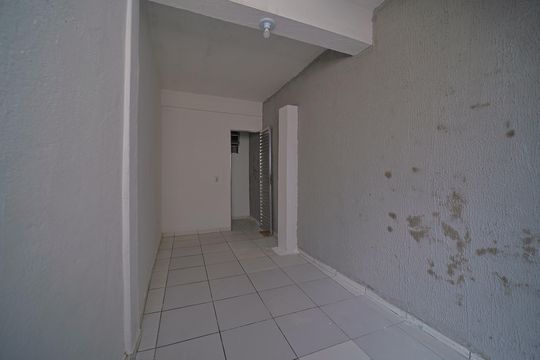 Quarto 2 de casa para alugar com 2 quartos, 100m² em Vila Nova Savoia, São Paulo