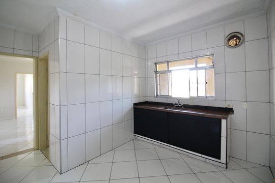 Cozinha de casa para alugar com 2 quartos, 50m² em Jardim Fanganiello, Ferraz de Vasconcelos