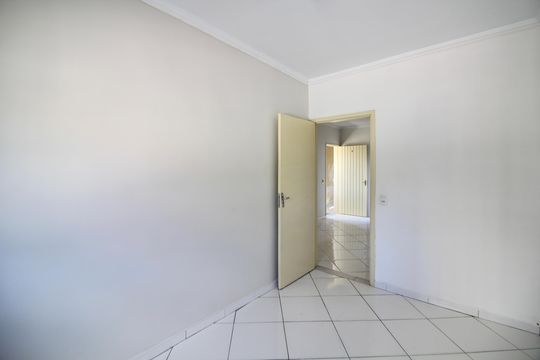 Quarto 1 de casa para alugar com 2 quartos, 50m² em Jardim Fanganiello, Ferraz de Vasconcelos
