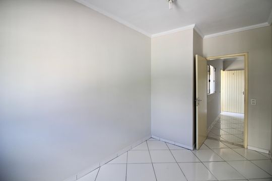 Quarto 2 de casa para alugar com 2 quartos, 50m² em Jardim Fanganiello, Ferraz de Vasconcelos