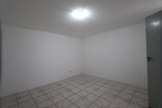 Quarto de casa para alugar com 1 quarto, 40m² em Parque São Lucas, São Paulo