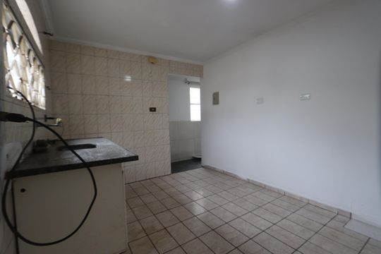 Cozinha de casa para alugar com 1 quarto, 40m² em Parque São Lucas, São Paulo