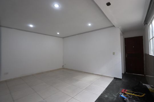 Sala de casa para alugar com 1 quarto, 40m² em Parque São Lucas, São Paulo