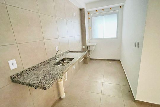 Cozinha e Área de Serviço de apartamento para alugar com 2 quartos, 45m² em Jardim Sao Luiz, Embu das Artes
