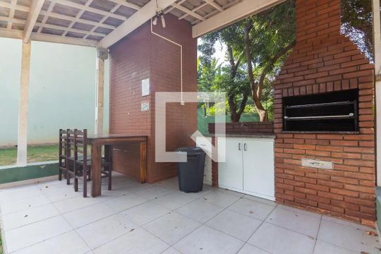 Área comum de casa de condomínio à venda com 2 quartos, 65m² em Santa Maria, Osasco