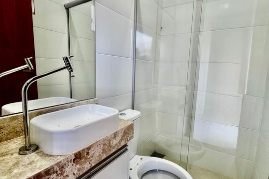 Banheiro de kitnet/studio para alugar com 1 quarto, 58m² em Ipiranga, Belo Horizonte