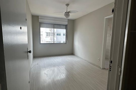 Apartamento à venda com 1 quarto, 40m² em Tristeza, Porto Alegre