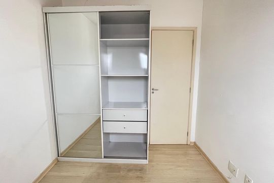 Quarto 2 de apartamento para alugar com 2 quartos, 55m² em Vila Butantã, São Paulo