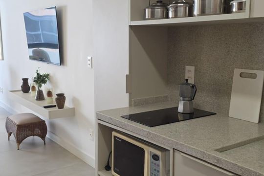 Cozinha de apartamento para alugar com 2 quartos, 42m² em Saco Grande, Florianópolis