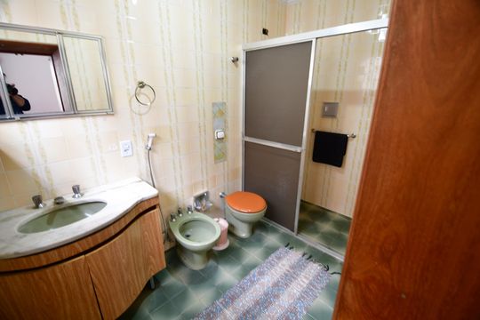 Banheiro Suíte de casa à venda com 3 quartos, 282m² em Parque São Quirino, Campinas