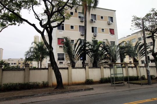 Fachada  de apartamento à venda com 2 quartos, 57m² em Parada de Lucas, Rio de Janeiro