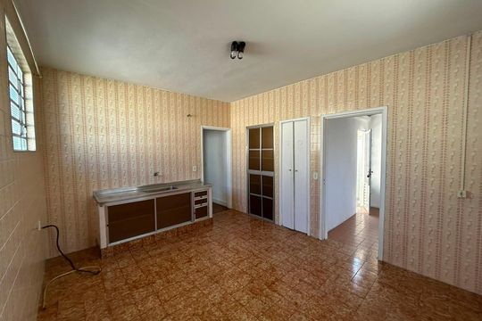 Casa à venda com 3 quartos, 300m² em Jardim Garcia, Campinas