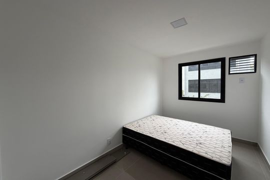 Quarto de apartamento para alugar com 1 quarto, 40m² em Taquara, Rio de Janeiro