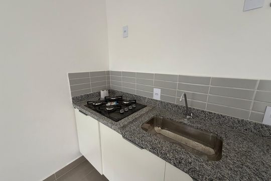 Cozinha  de apartamento para alugar com 1 quarto, 40m² em Taquara, Rio de Janeiro