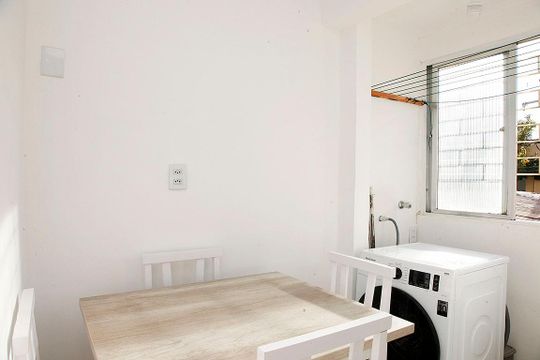 Cozinha + Área de Serviço de apartamento para alugar com 1 quarto, 50m² em Santana, Porto Alegre