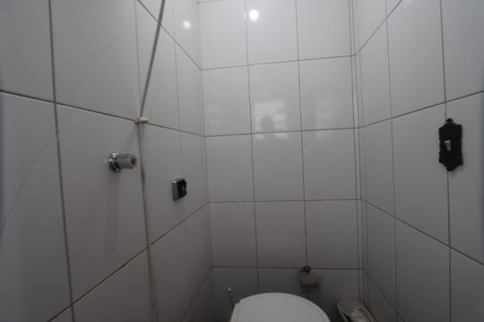 Banheiro de kitnet/studio para alugar com 1 quarto, 30m² em Vila Prudente, São Paulo