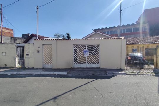 Fachada de casa para alugar com 1 quarto, 48m² em Santo Amaro, São Paulo