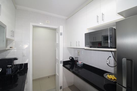 Cozinha de apartamento para alugar com 2 quartos, 50m² em Santana, São Paulo
