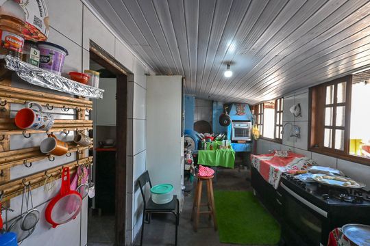 Cozinha de casa à venda com 5 quartos, 262m² em Jardim Sao Miguel, Taboão da Serra