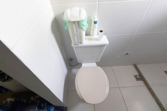 Banheiro do Quarto 2 de casa à venda com 4 quartos, 290m² em Campo Grande, Rio de Janeiro
