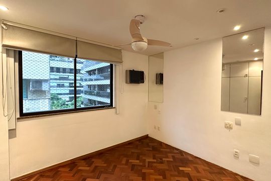Apartamento para alugar com 3 quartos, 126m² em Humaitá, Rio de Janeiro