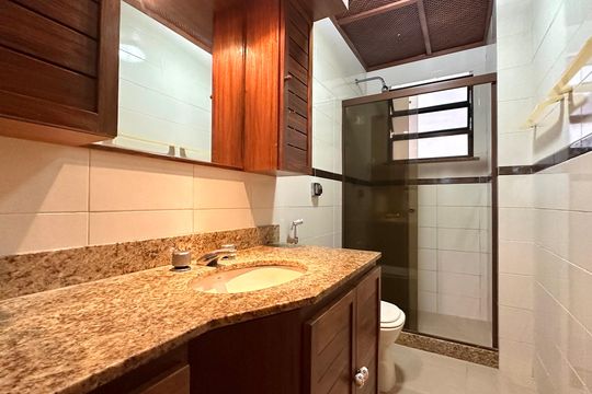 Apartamento para alugar com 3 quartos, 126m² em Humaitá, Rio de Janeiro