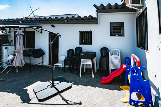 Quintal  de casa à venda com 1 quarto, 396m² em Jaraguá , Belo Horizonte