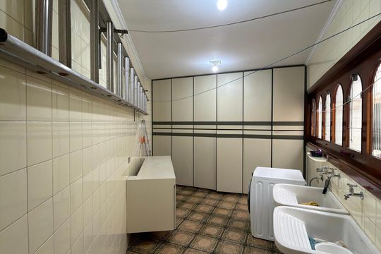 Área de Serviço de casa à venda com 4 quartos, 586m² em Nova Petrópolis, São Bernardo do Campo