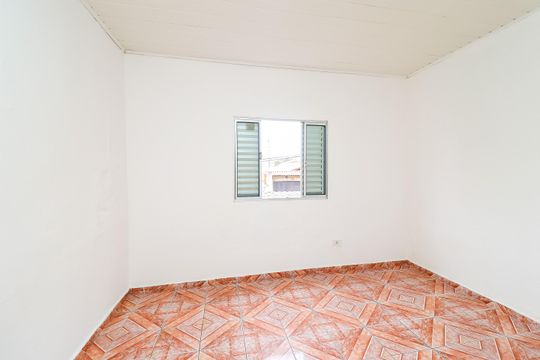 Quarto de casa para alugar com 1 quarto, 50m² em Vila Carmosina, São Paulo