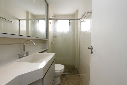 Banheiro da Suíte de apartamento à venda com 4 quartos, 212m² em Gutierrez, Belo Horizonte