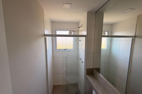Banheiro de apartamento para alugar com 3 quartos, 46m² em Água Branca, Piracicaba
