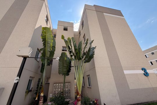 Fachada do bloco de apartamento para alugar com 3 quartos, 46m² em Água Branca, Piracicaba