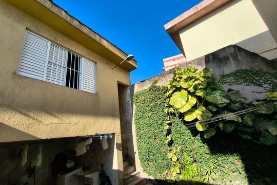 Área externa de casa à venda com 3 quartos, 168m² em Jardim Oriental, São Paulo