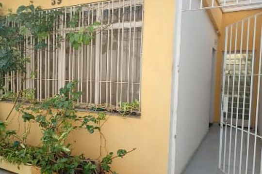 Área externa de casa à venda com 3 quartos, 168m² em Jardim Oriental, São Paulo