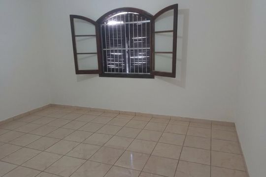 Quarto de casa para alugar com 2 quartos, 170m² em Interlagos, São Paulo