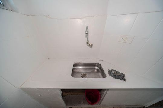 Cozinha de kitnet/studio para alugar com 1 quarto, 31m² em República, São Paulo