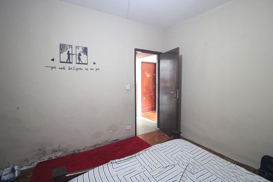 Quarto de casa à venda com 3 quartos, 250m² em Parque Grajau, São Paulo