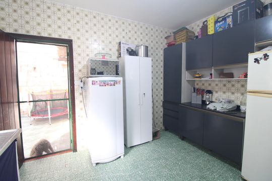 Cozinha de casa à venda com 3 quartos, 250m² em Parque Grajau, São Paulo