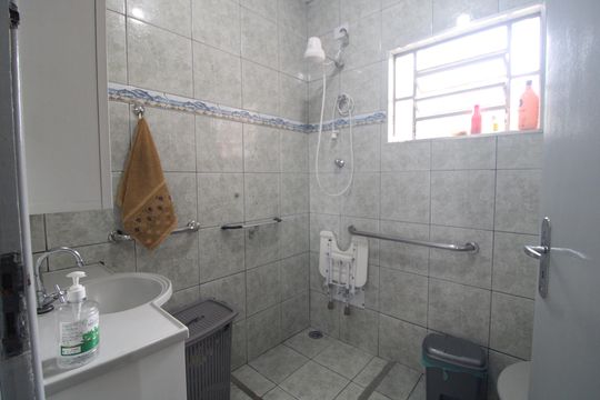 Banheiro de casa à venda com 3 quartos, 150m² em Cidade Dutra, São Paulo