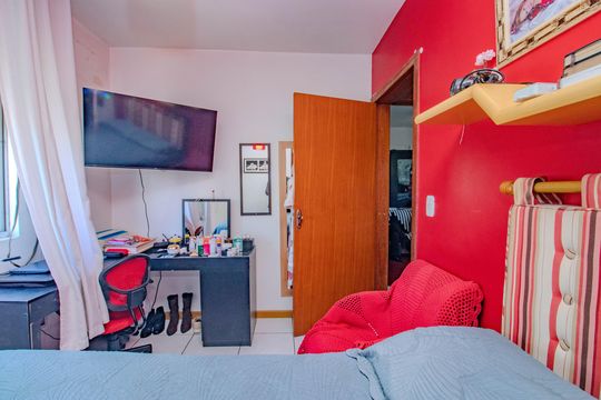 Quarto 2 de apartamento à venda com 2 quartos, 45m² em Santa Rosa de Lima, Porto Alegre