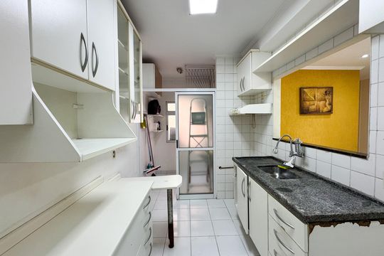 Cozinha de apartamento para alugar com 3 quartos, 68m² em Baeta Neves, São Bernardo do Campo
