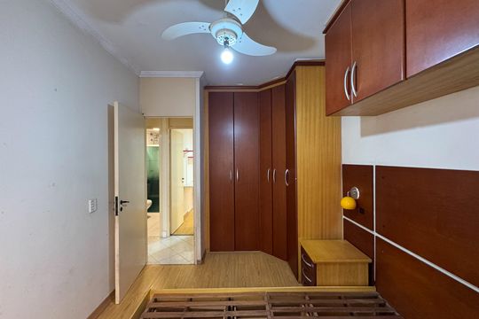 Quarto 2 de apartamento para alugar com 3 quartos, 68m² em Baeta Neves, São Bernardo do Campo