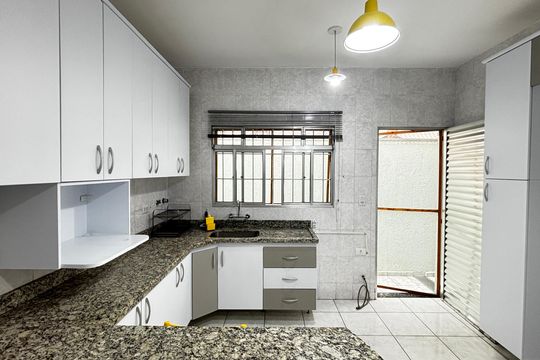 Cozinha de casa para alugar com 2 quartos, 171m² em Vila Helena, Santo André