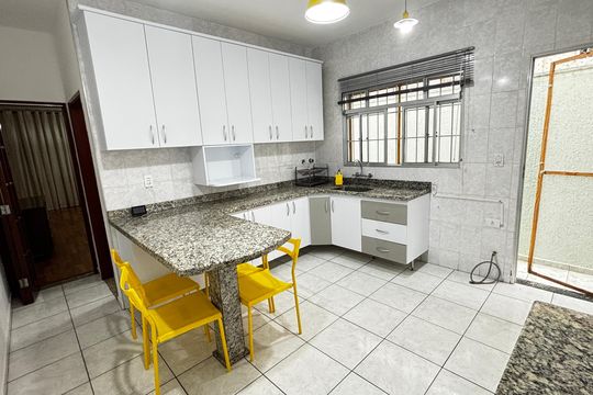 Cozinha de casa para alugar com 2 quartos, 171m² em Vila Helena, Santo André