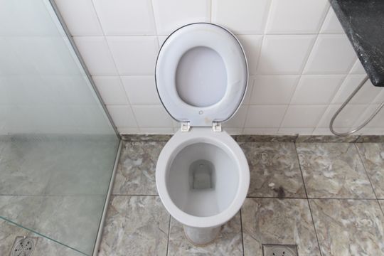 Banheiro Social 1 de casa à venda com 3 quartos, 360m² em Planalto, Belo Horizonte