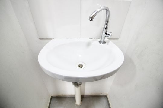 Banheiro de apartamento para alugar com 2 quartos, 34m² em Lageado, Ferraz de Vasconcelos