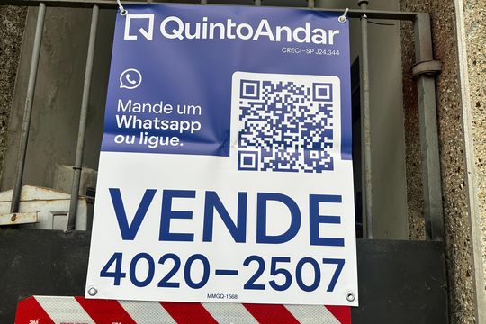 Fachada de casa à venda com 3 quartos, 213m² em Jardim Mutinga, Barueri